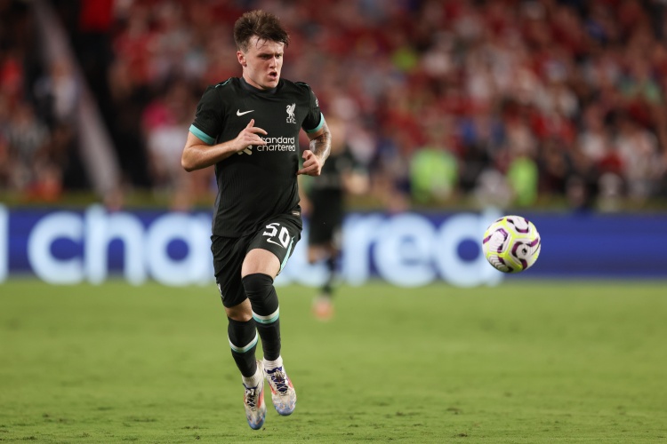 九游体育app下载-罗马诺：本-多克已在伯恩茅斯完成体检，利物浦保留回购条款