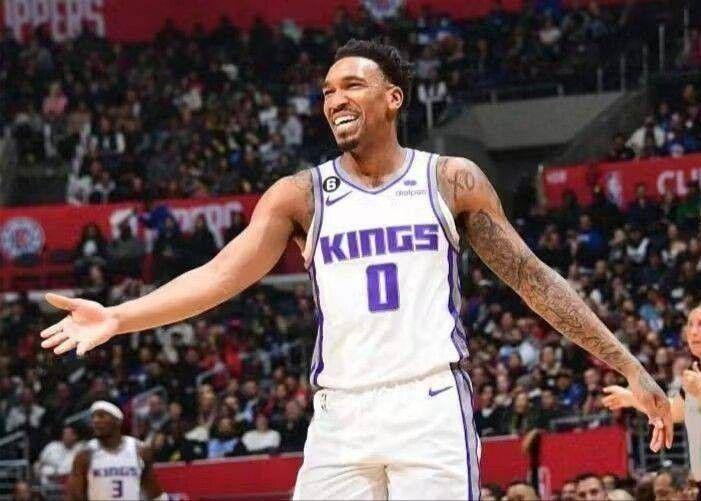 九游体育篮球赛事-美记：国王队在今年休赛期一直竭尽全力想要交易走后卫蒙克